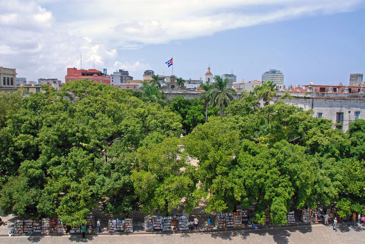21 Cuba - Old Havana Vieja - Plaza de Armas
